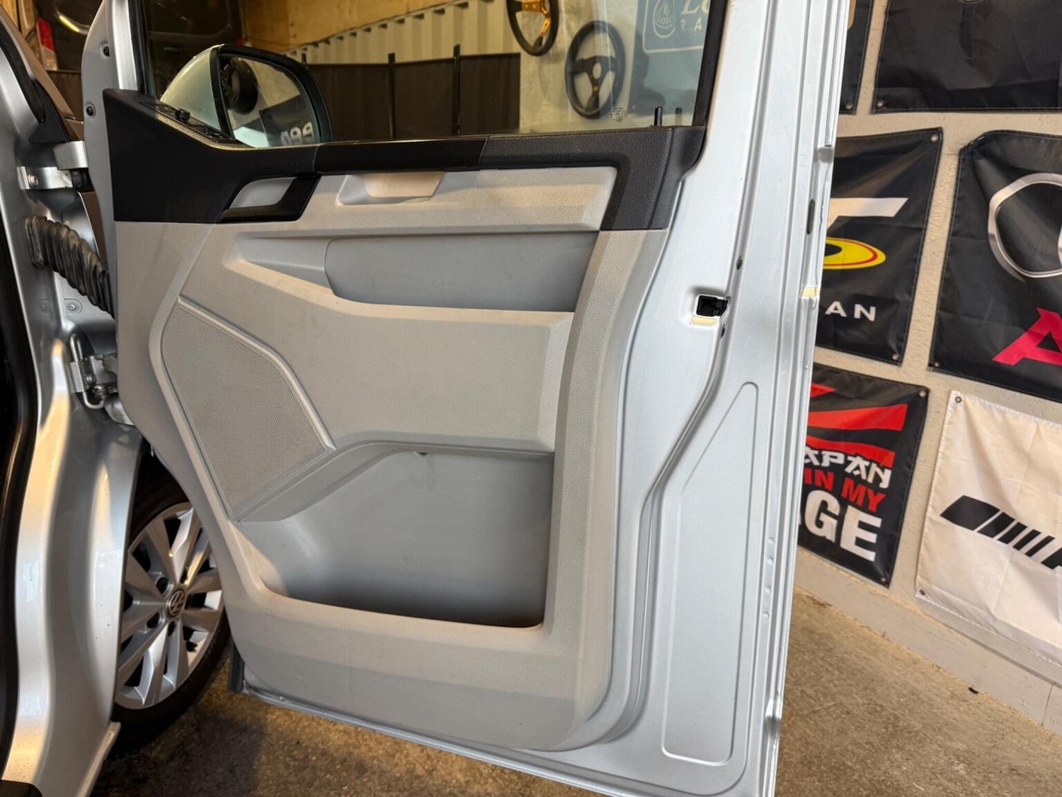 Used Volkswagen Transporter 2019 for sale - 77758995: Photo 49