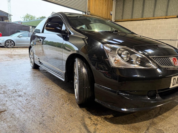 Used Honda Civic 2004 for sale - 76174080: Photo 43