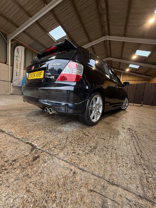 Used Honda Civic 2004 for sale - 76174080: Photo 57