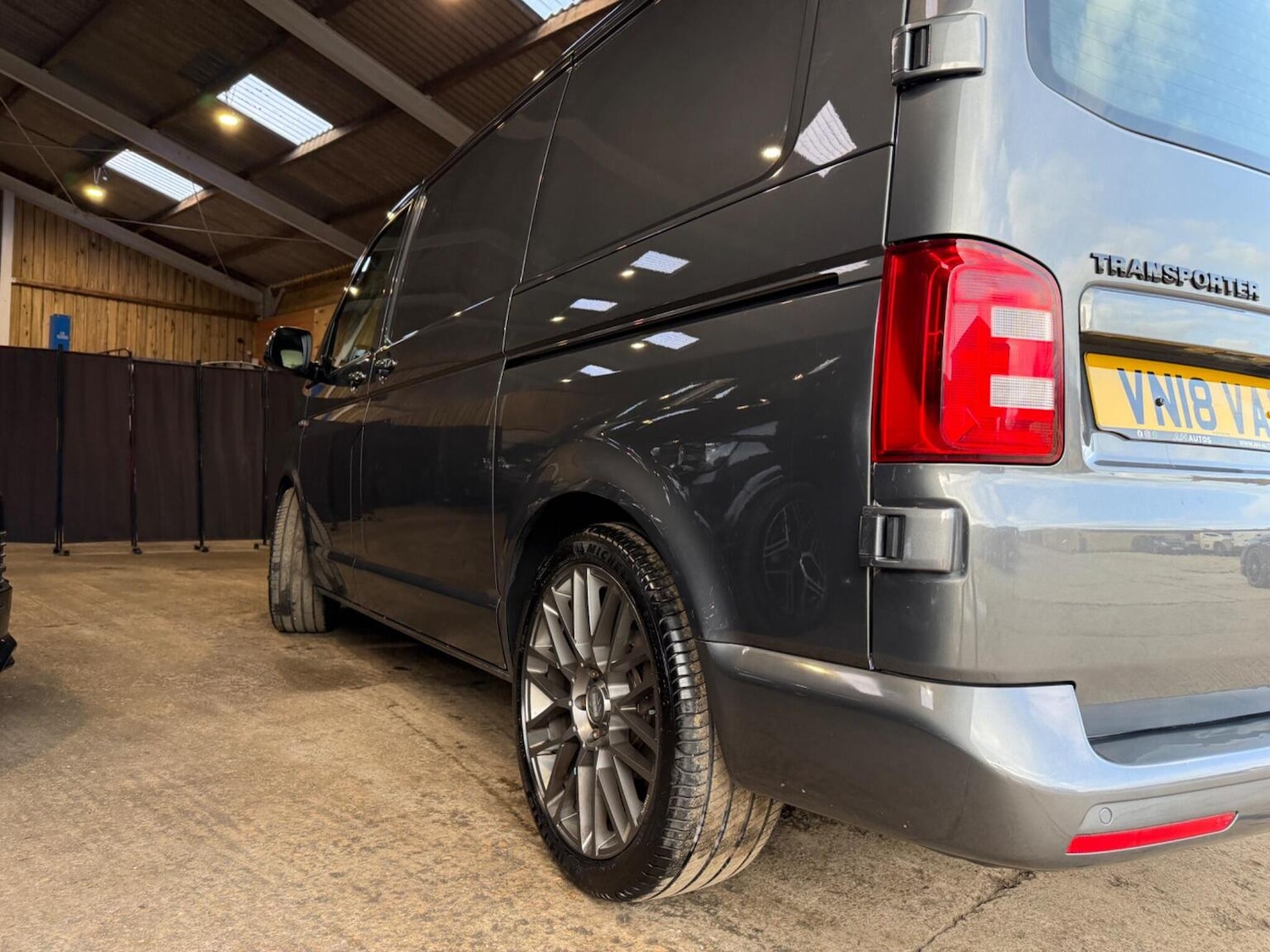 Used Volkswagen Transporter 2018 for sale - 77675666: Photo 14