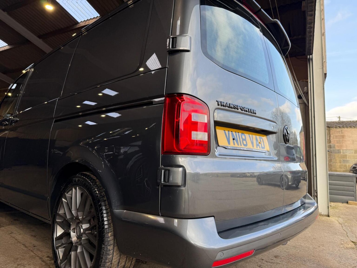 Used Volkswagen Transporter 2018 for sale - 77675666: Photo 15