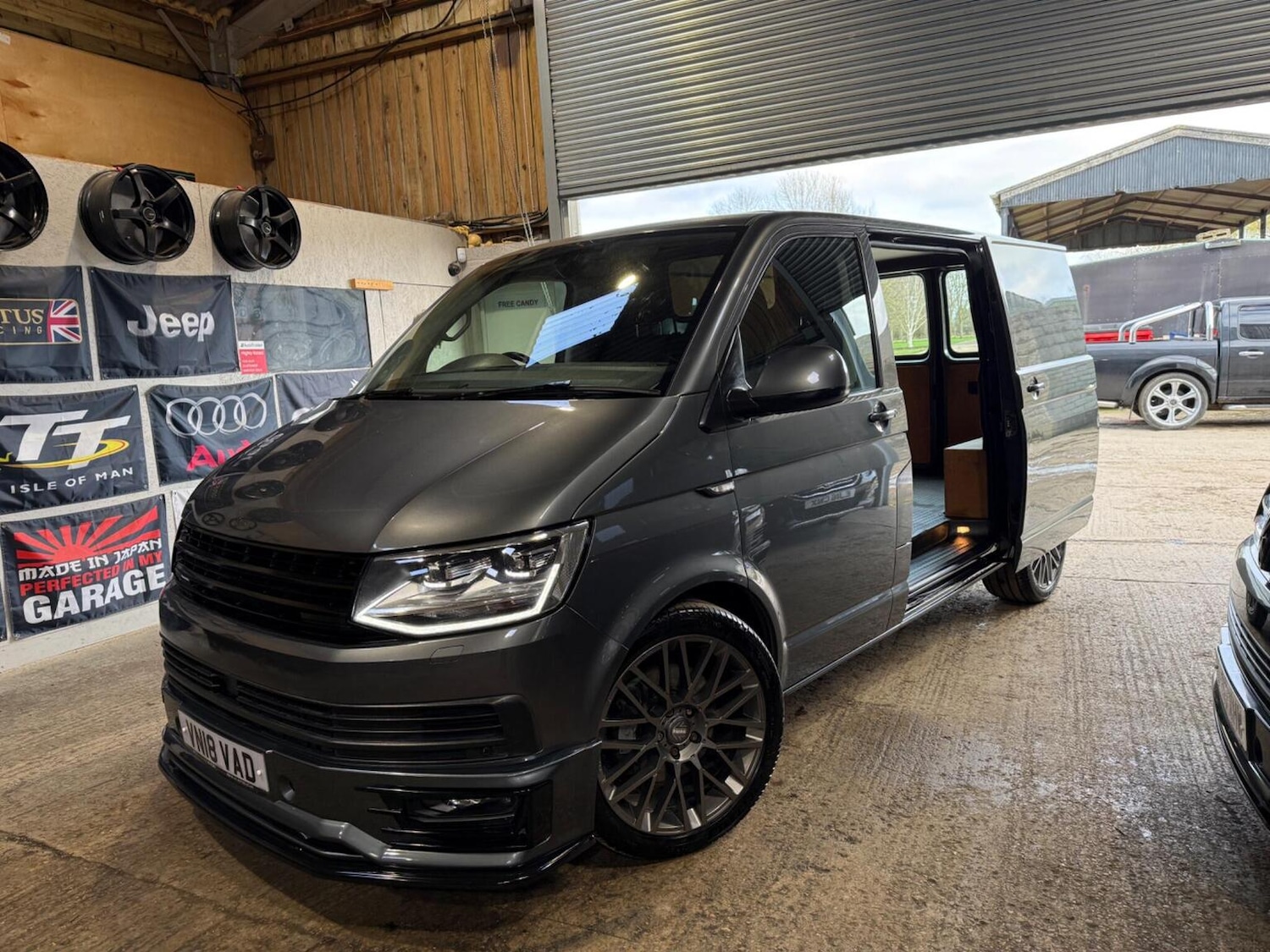 Used Volkswagen Transporter 2018 for sale - 77675666: Photo 30