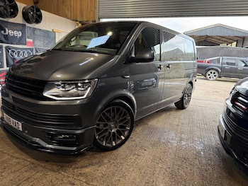 Used Volkswagen Transporter 2018 for sale - 77675666: Photo
