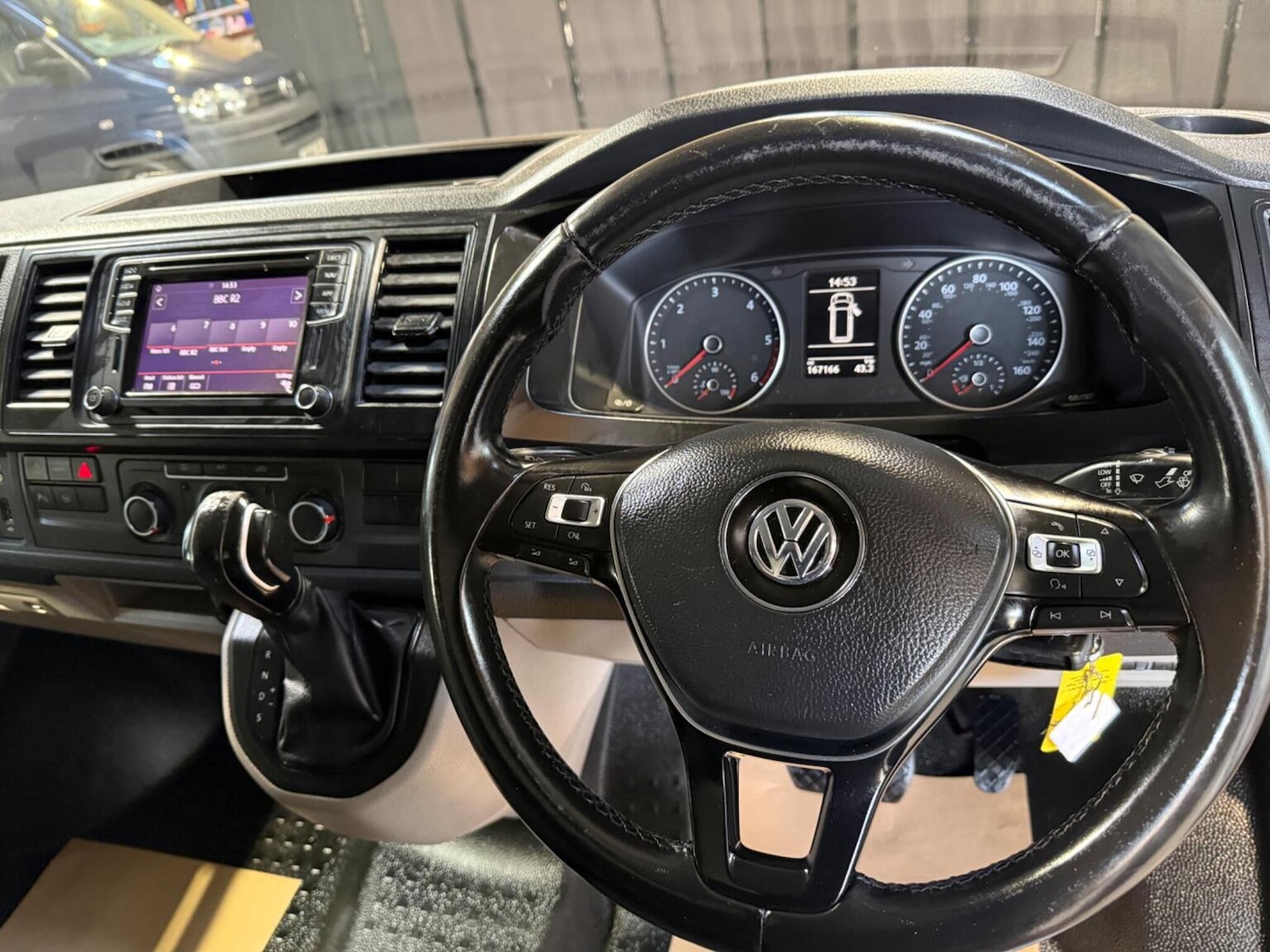 Used Volkswagen Transporter 2018 for sale - 77675666: Photo 42