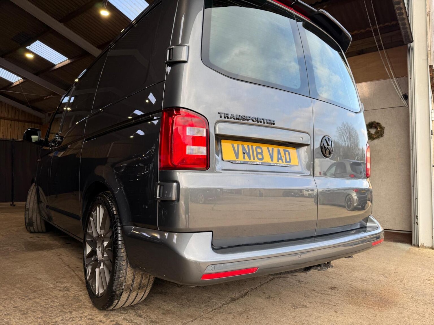 Used Volkswagen Transporter 2018 for sale - 77675666: Photo 54