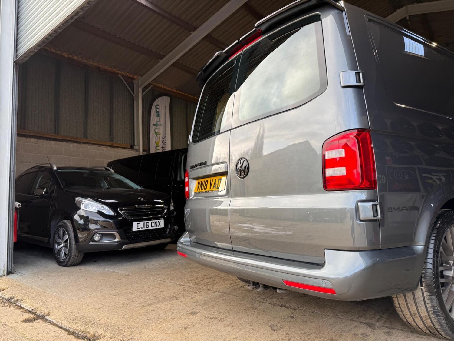 Used Volkswagen Transporter 2018 for sale - 77675666: Photo 55