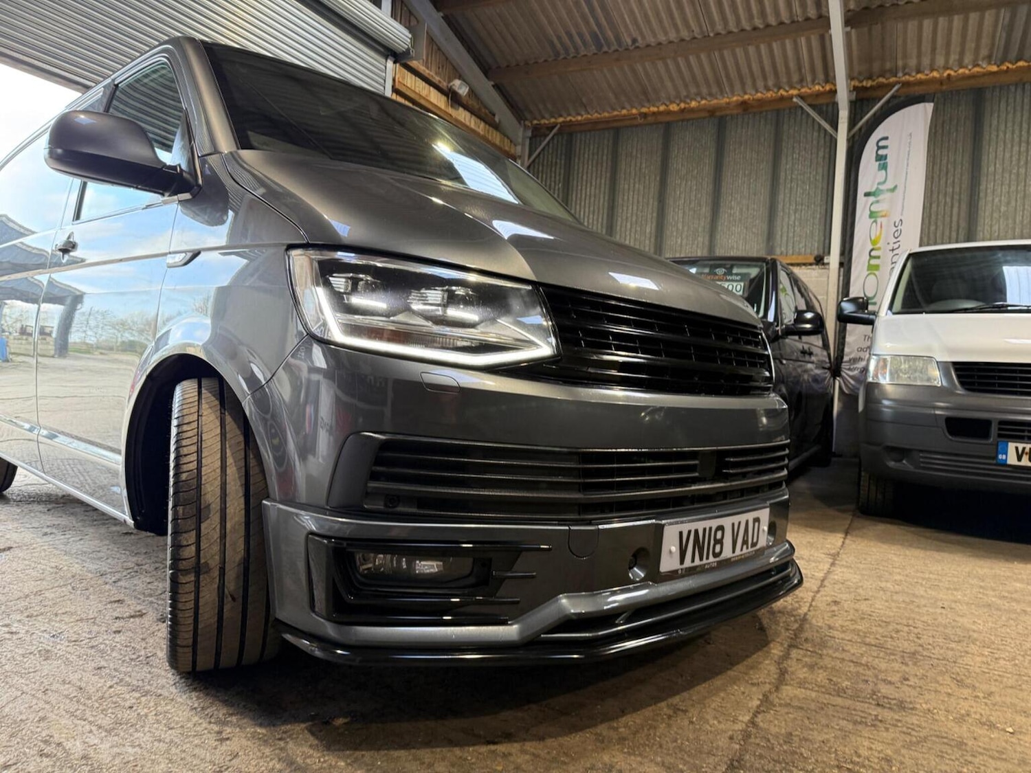 Used Volkswagen Transporter 2018 for sale - 77675666: Photo 9