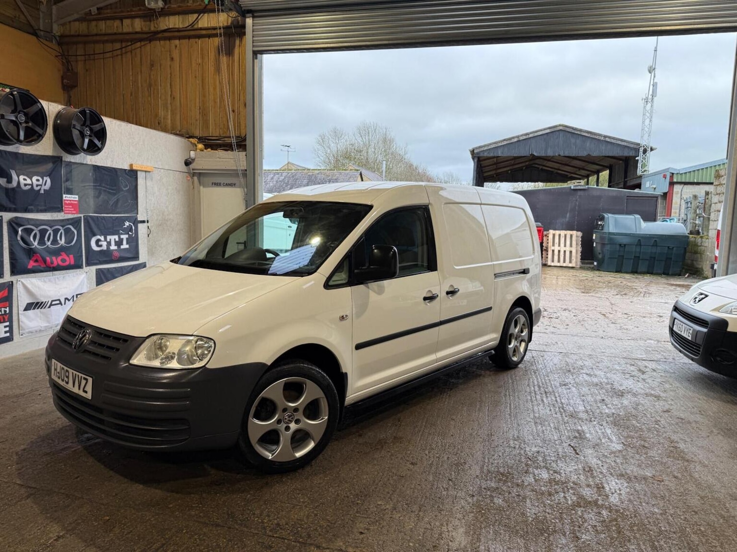 Used Volkswagen Caddy Maxi 2009 for sale - 76807278: Photo 15