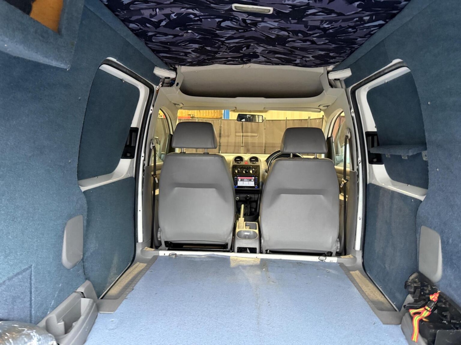 Used Volkswagen Caddy Maxi 2009 for sale - 76807278: Photo 36