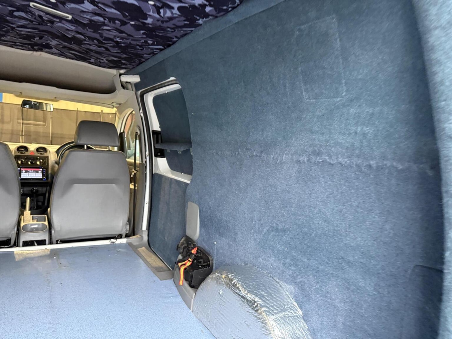 Used Volkswagen Caddy Maxi 2009 for sale - 76807278: Photo 41