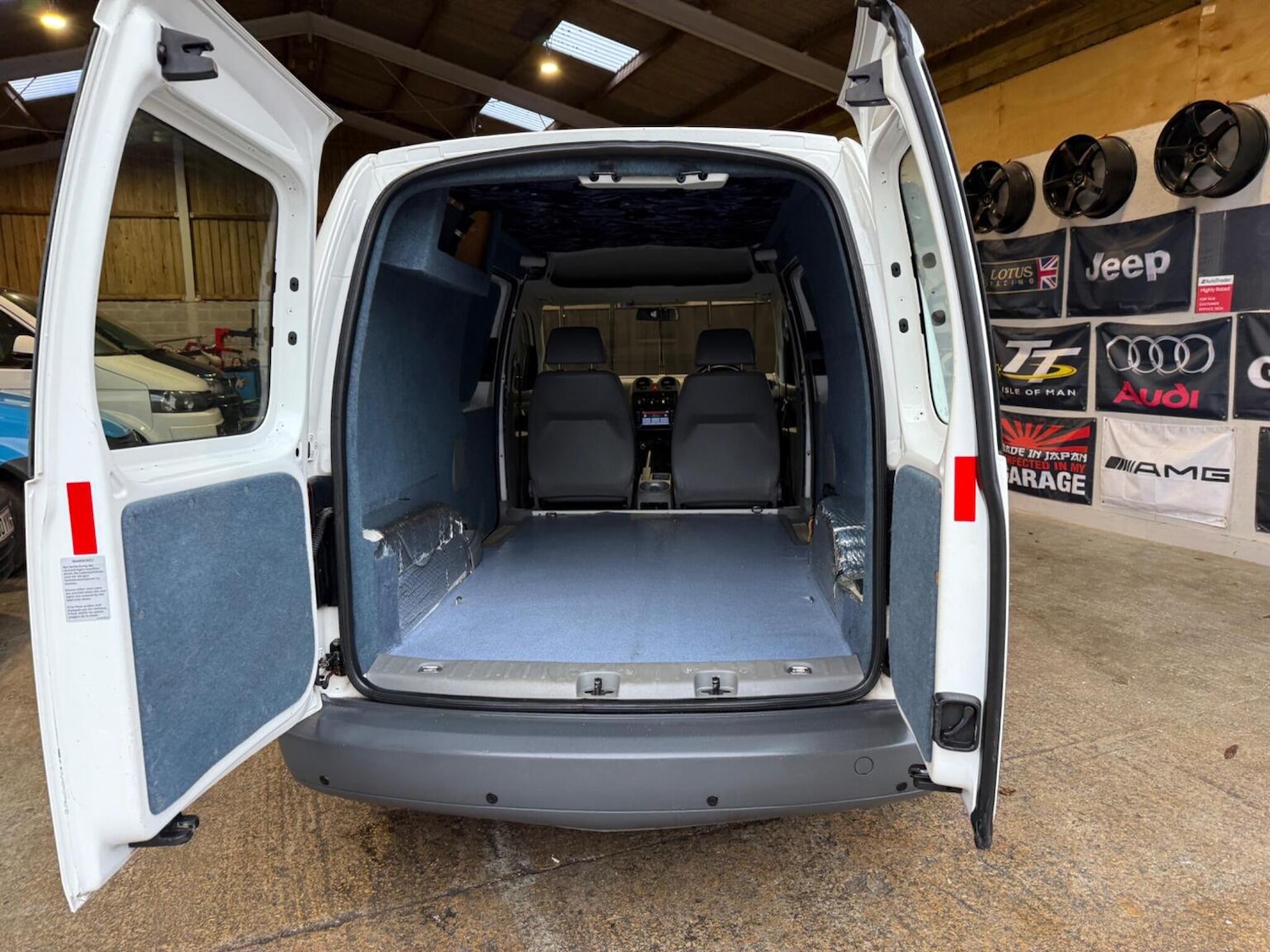 Used Volkswagen Caddy Maxi 2009 for sale - 76807278: Photo 44