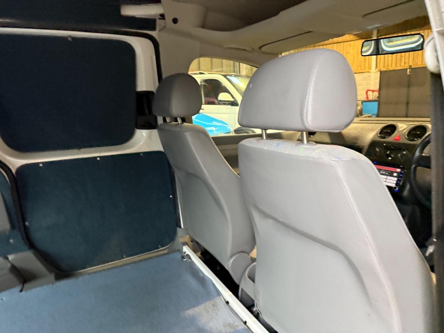 Used Volkswagen Caddy Maxi 2009 for sale - 76807278: Photo 46