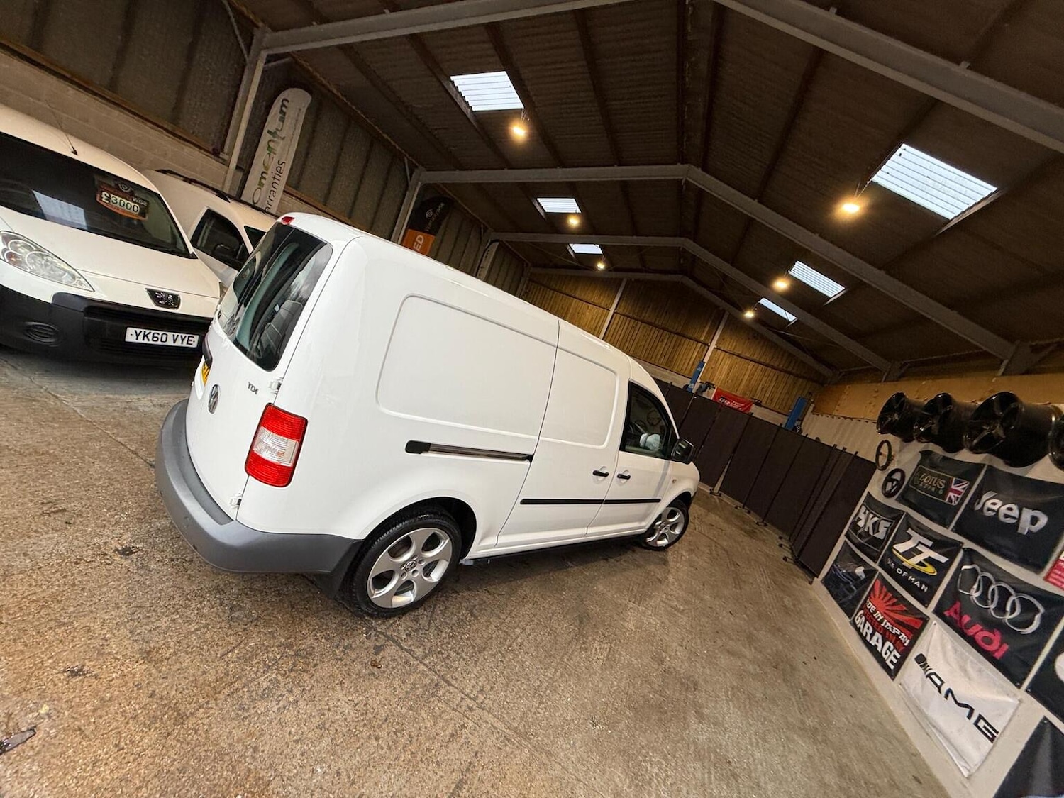 Used Volkswagen Caddy Maxi 2009 for sale - 76807278: Photo 66