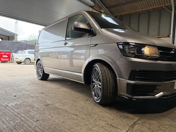 Used Volkswagen Transporter 2017 for sale - 78018461: Photo