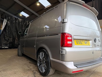 Used Volkswagen Transporter 2017 for sale - 78018461: Photo