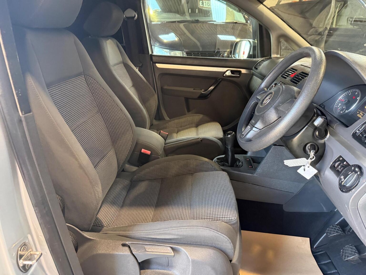 Used Volkswagen Caddy 2015 for sale - 77758994: Photo 41