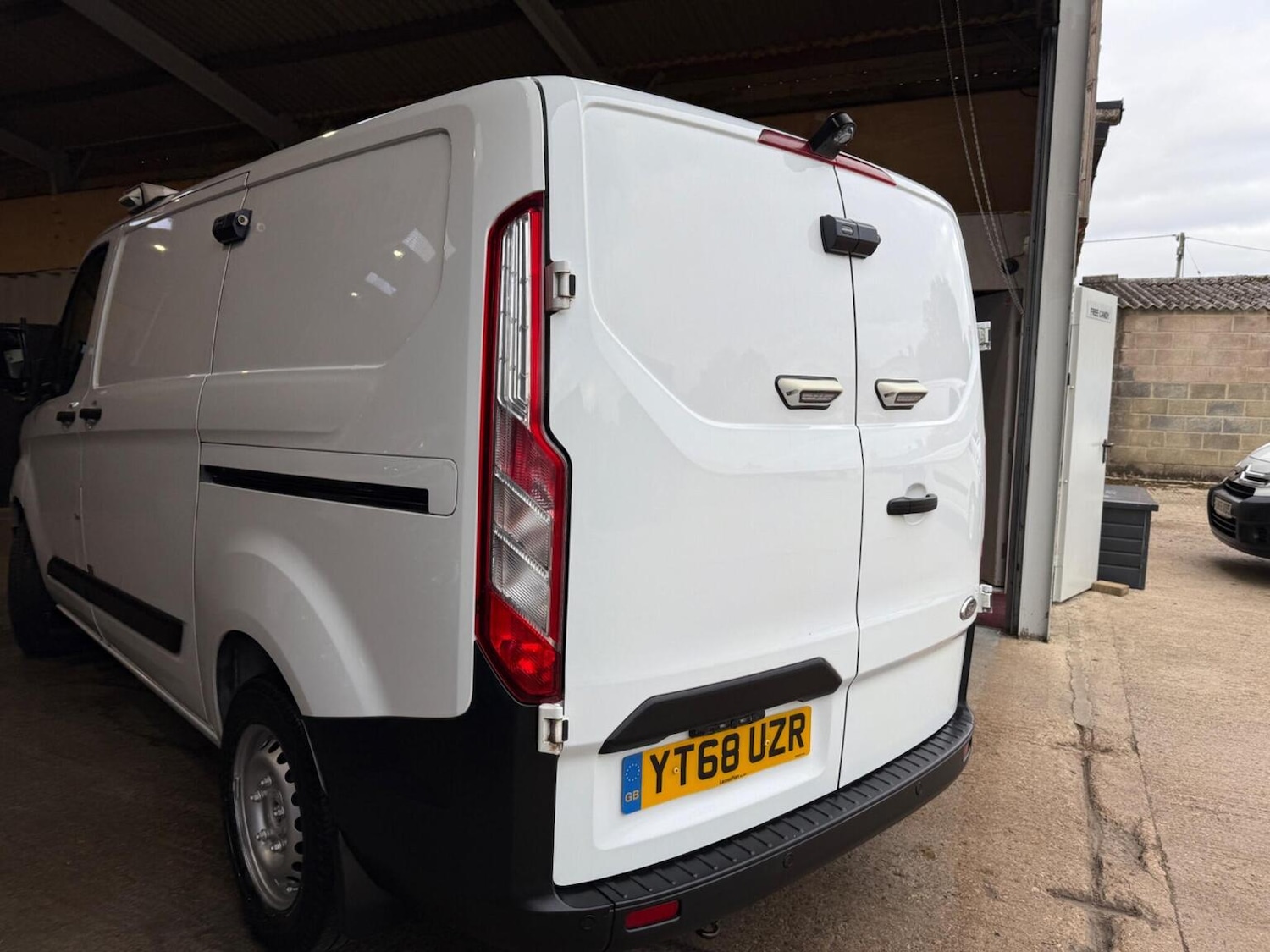 Used Ford Transit Custom 2018 for sale - 76120209: Photo 13