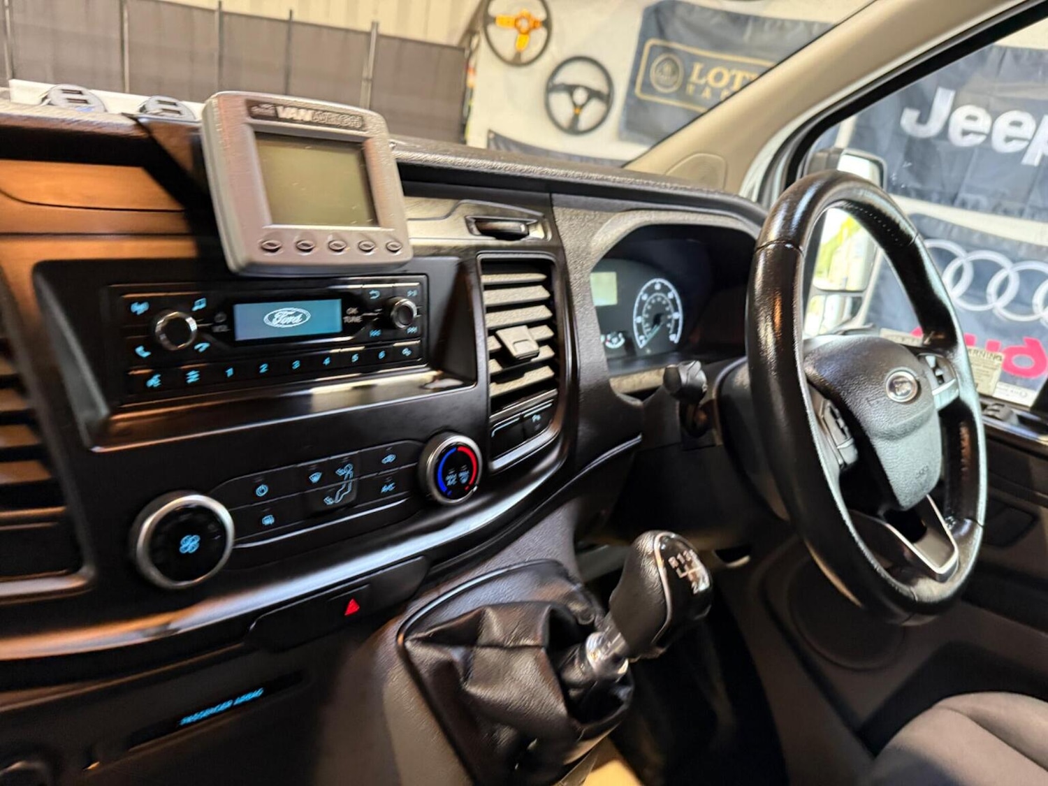 Used Ford Transit Custom 2018 for sale - 76120209: Photo 29