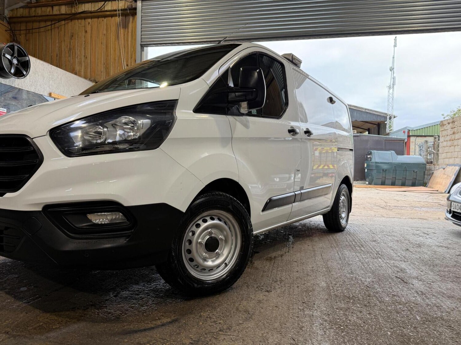 Used Ford Transit Custom 2018 for sale - 76120209: Photo 3