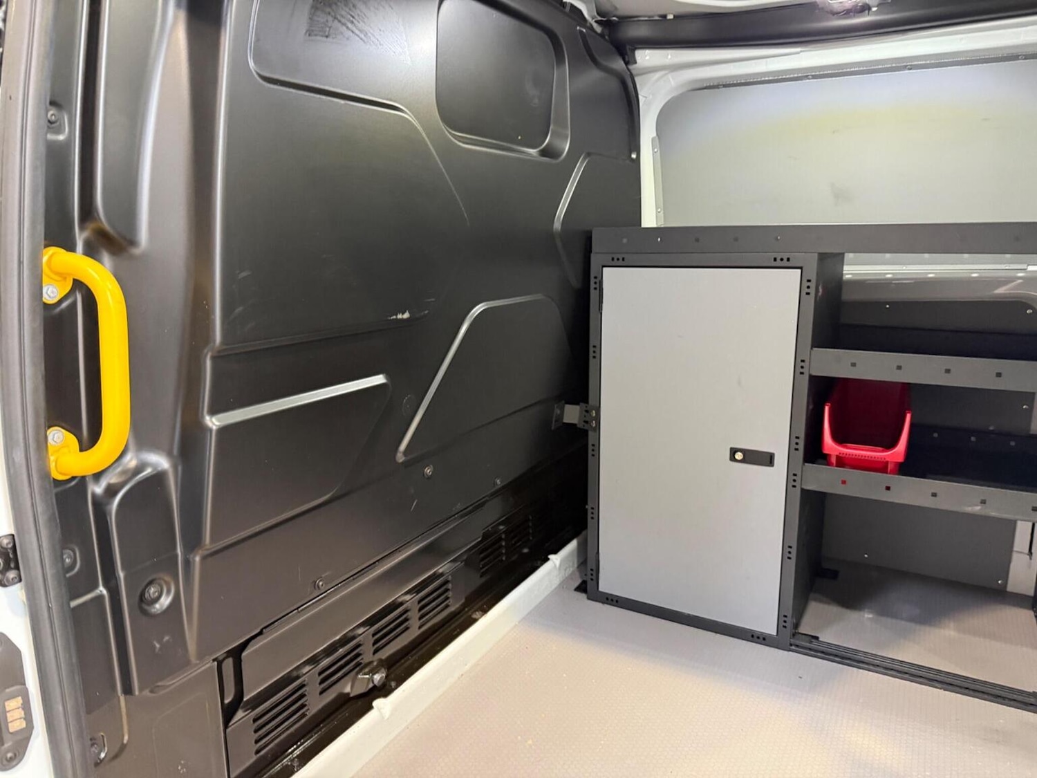 Used Ford Transit Custom 2018 for sale - 76120209: Photo 38