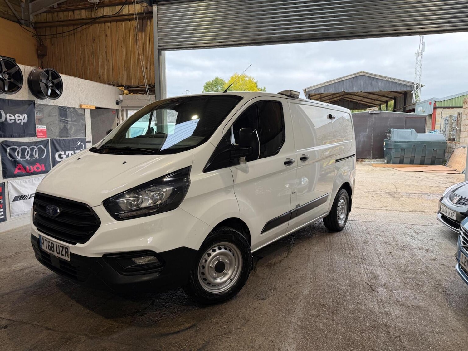 Used Ford Transit Custom 2018 for sale - 76120209: Photo 6