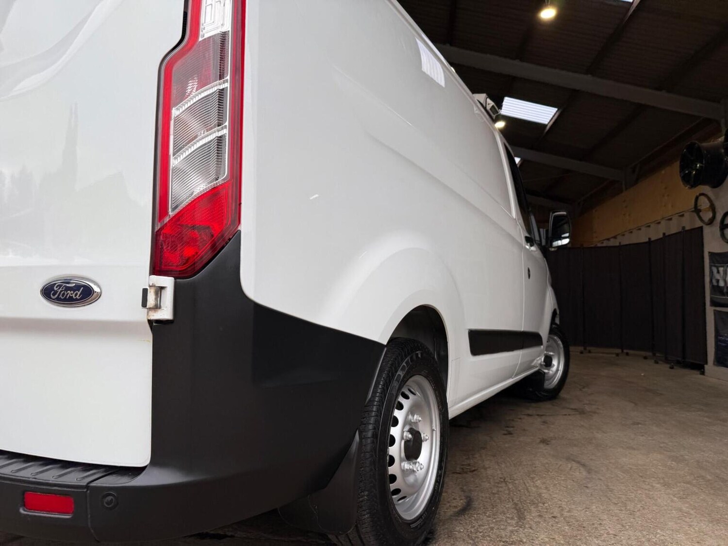 Used Ford Transit Custom 2018 for sale - 76120209: Photo 70