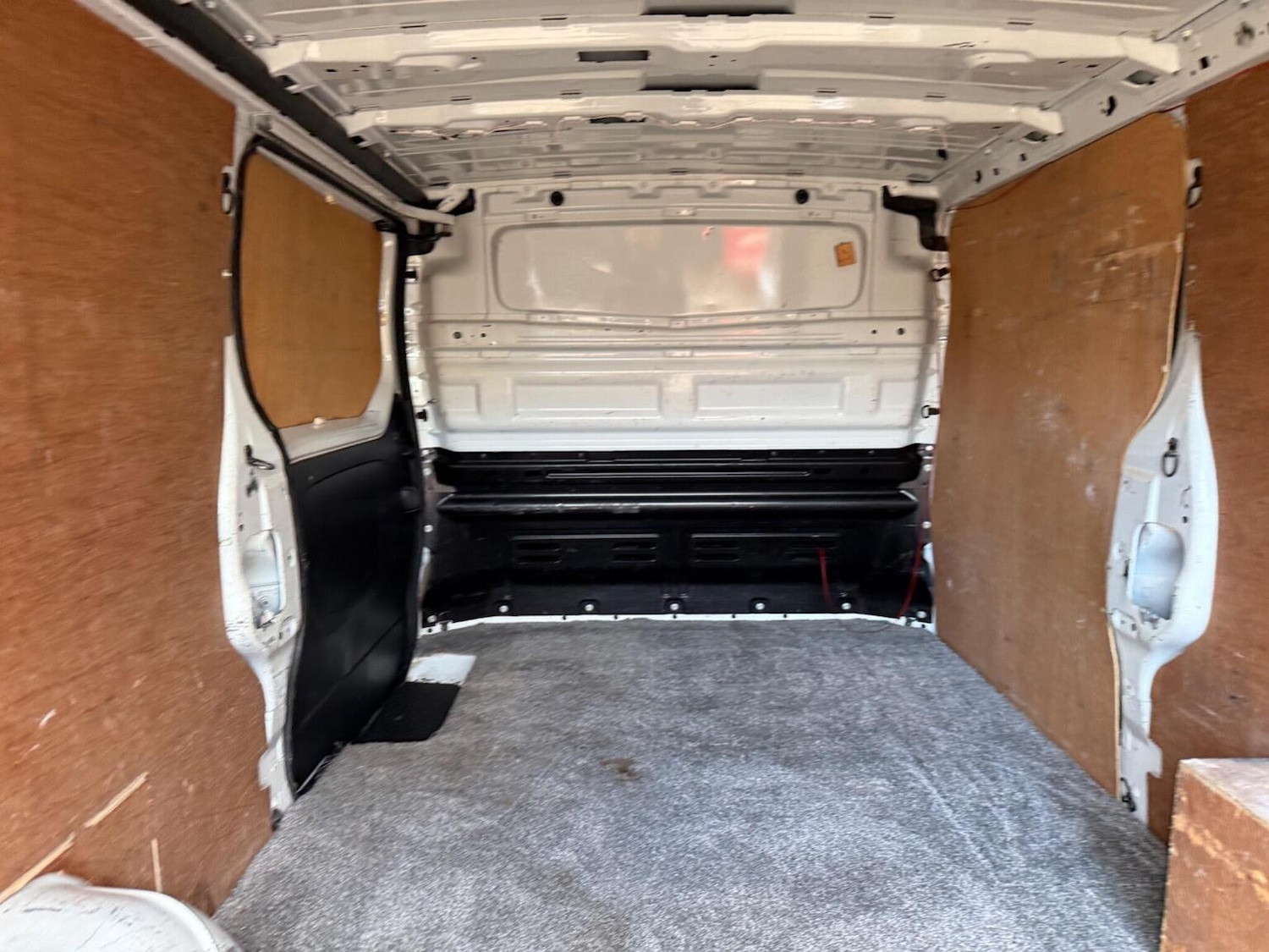 Used Vauxhall Vivaro 2015 for sale - 76299057: Photo 36