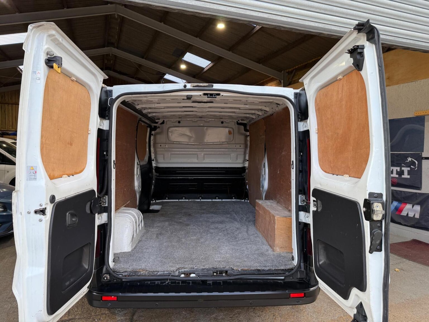 Used Vauxhall Vivaro 2015 for sale - 76299057: Photo 38