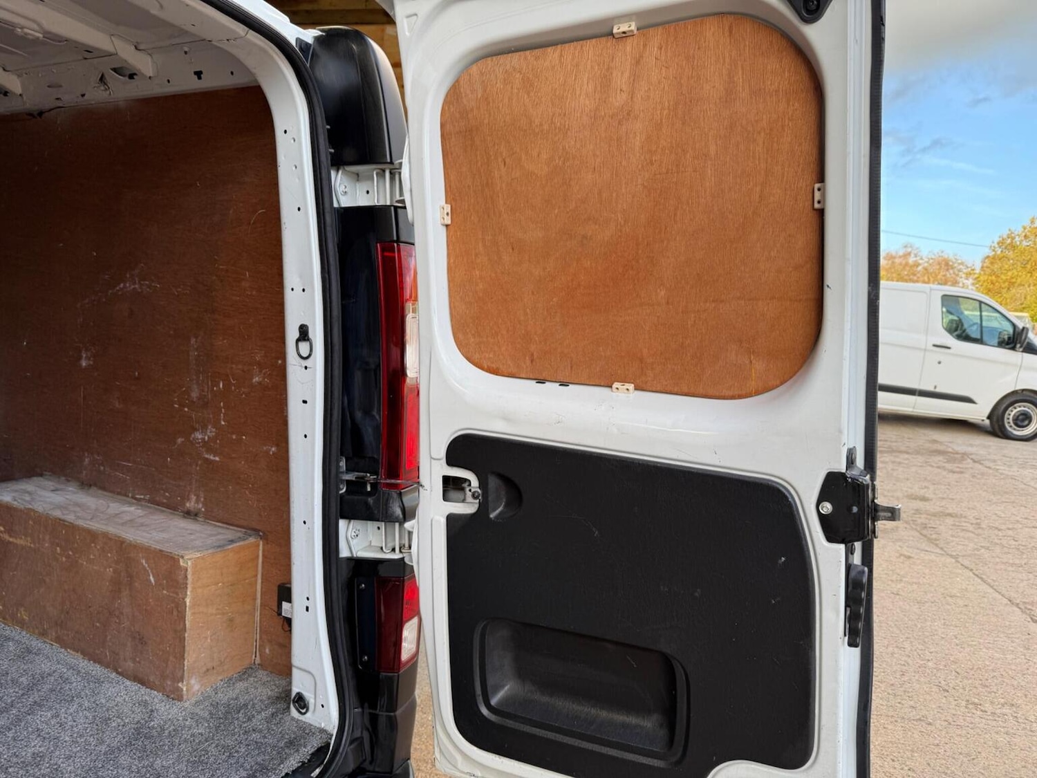 Used Vauxhall Vivaro 2015 for sale - 76299057: Photo 39