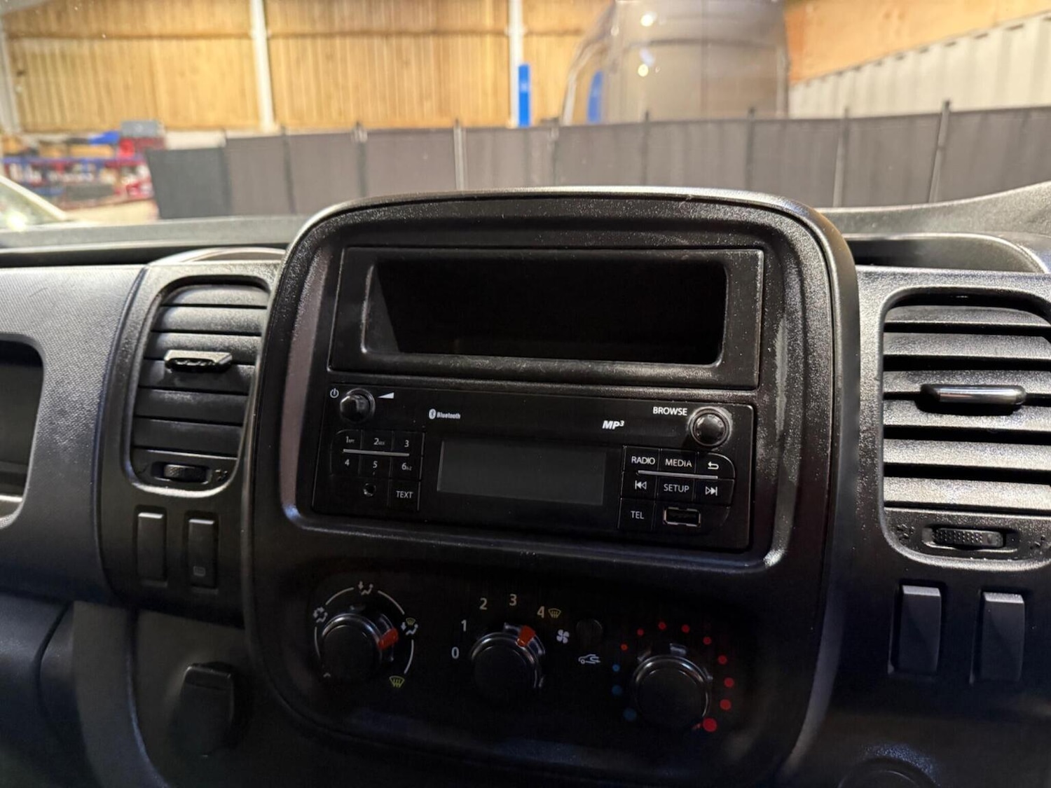 Used Vauxhall Vivaro 2015 for sale - 76299057: Photo 44