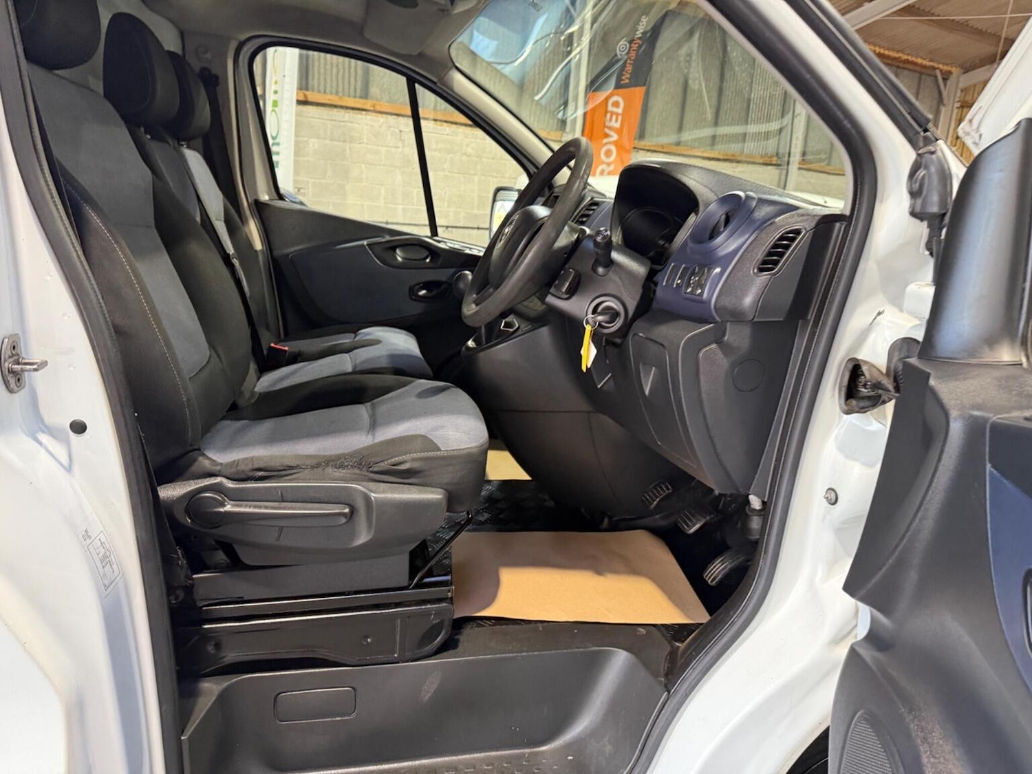 Used Vauxhall Vivaro 2015 for sale - 76299057: Photo 45