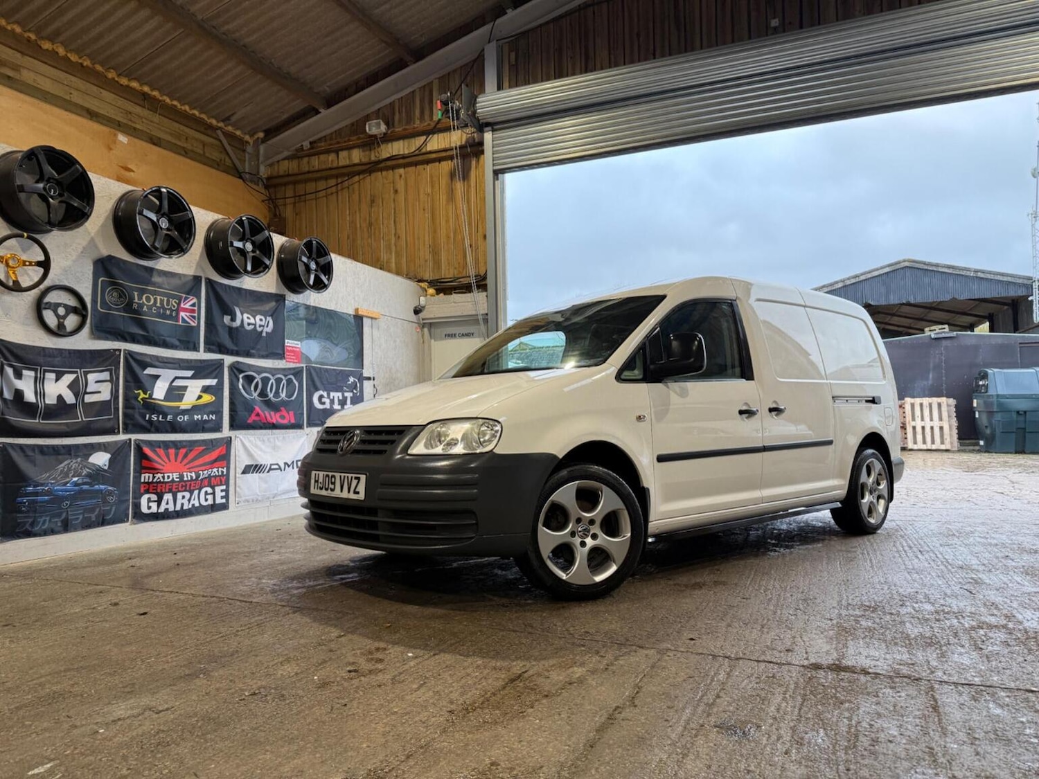 Used Volkswagen Caddy Maxi 2009 for sale - 77065703: Photo 16