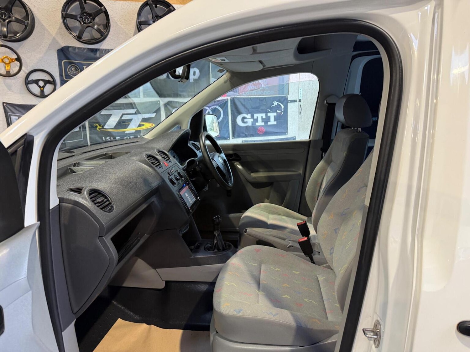 Used Volkswagen Caddy Maxi 2009 for sale - 77065703: Photo 26