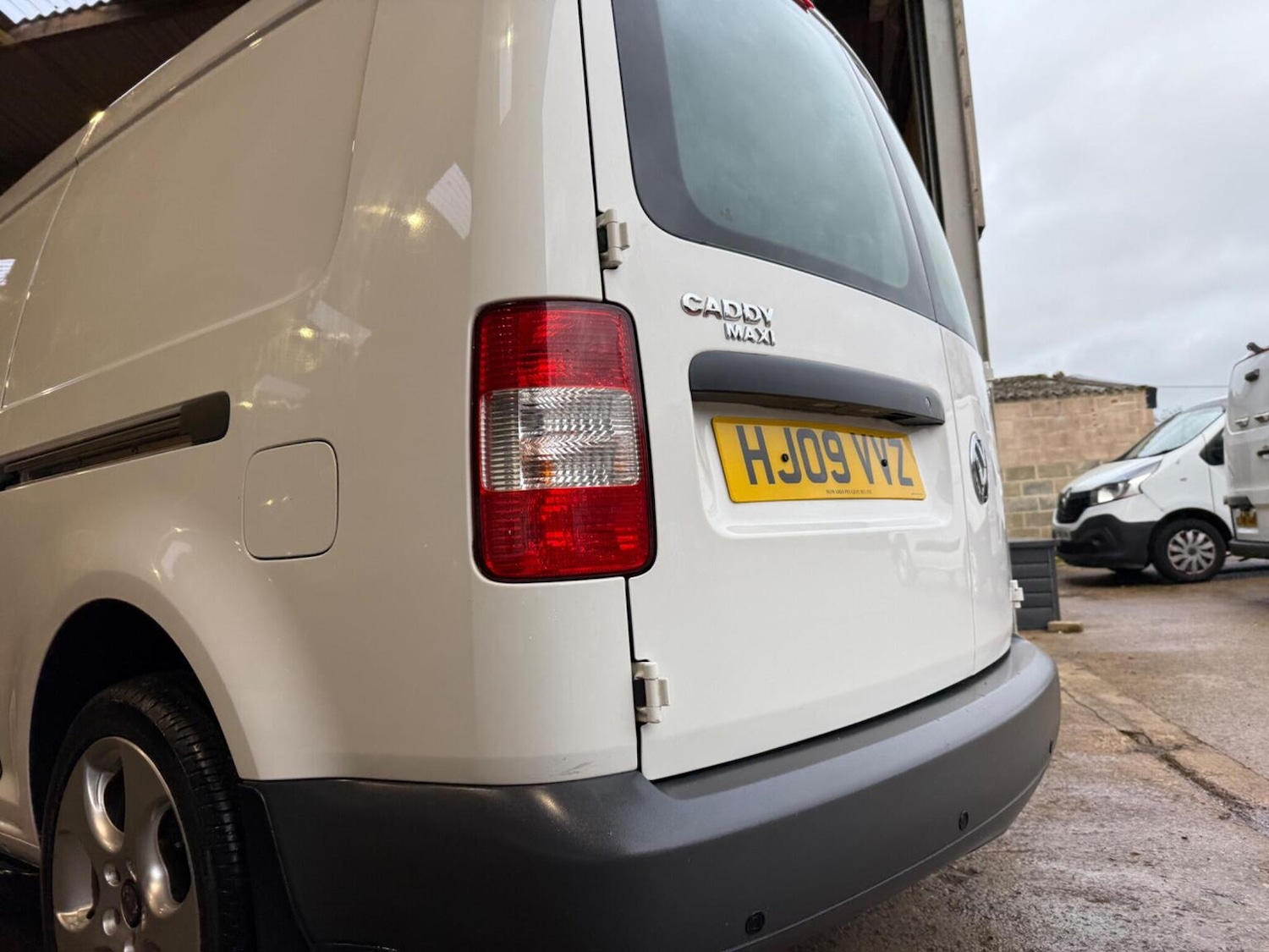 Used Volkswagen Caddy Maxi 2009 for sale - 77065703: Photo 64