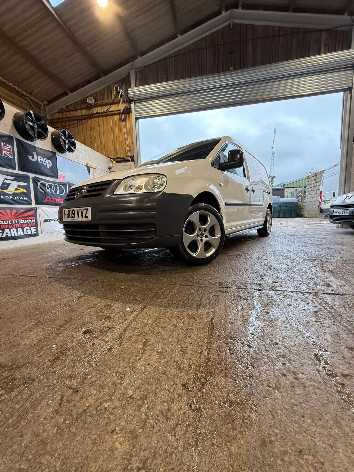 Used Volkswagen Caddy Maxi 2009 for sale - 77065703: Photo 70