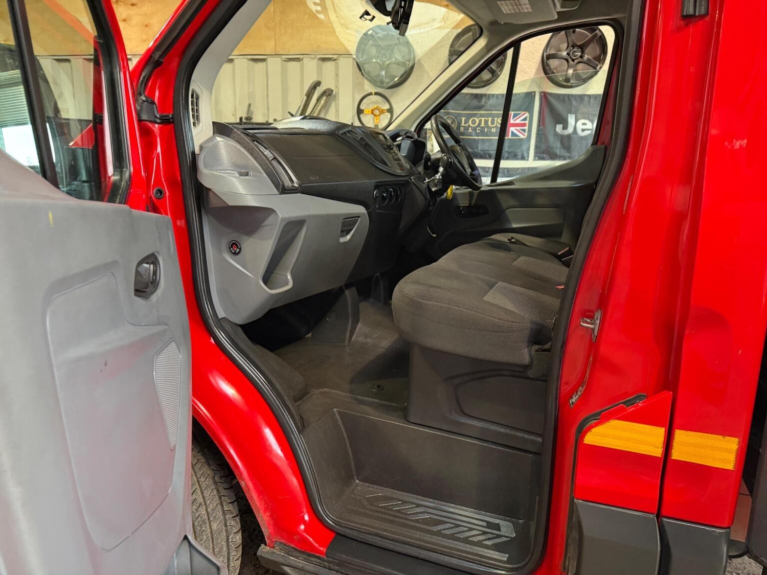 Used Ford Transit 2018 for sale - 76769509: Photo 29