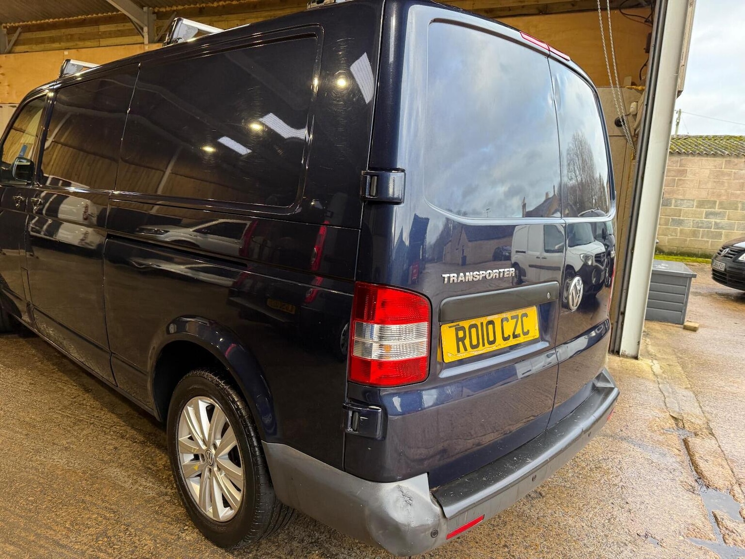 Used Volkswagen Transporter 2010 for sale - 77101381: Photo 14