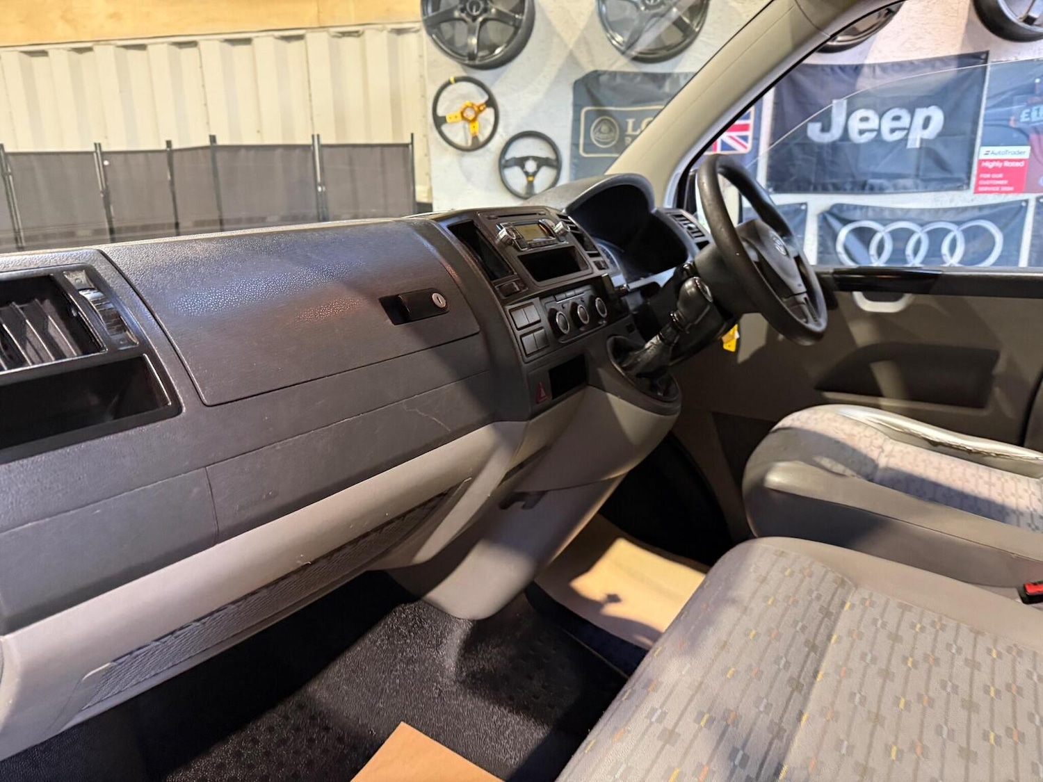 Used Volkswagen Transporter 2010 for sale - 77101381: Photo 26