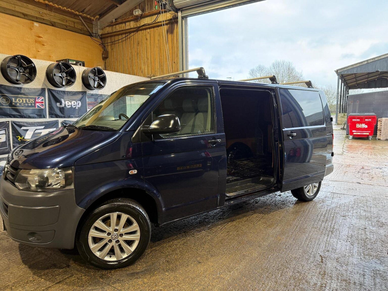 Used Volkswagen Transporter 2010 for sale - 77101381: Photo 31