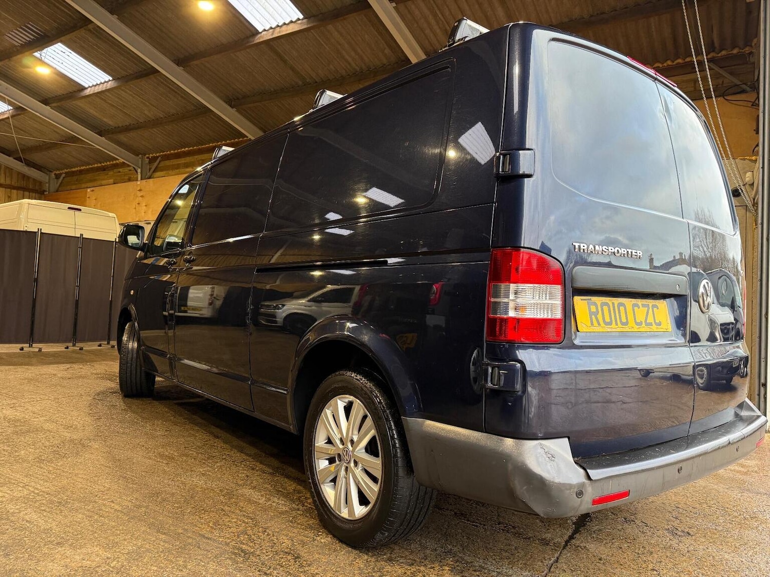 Used Volkswagen Transporter 2010 for sale - 77101381: Photo 4