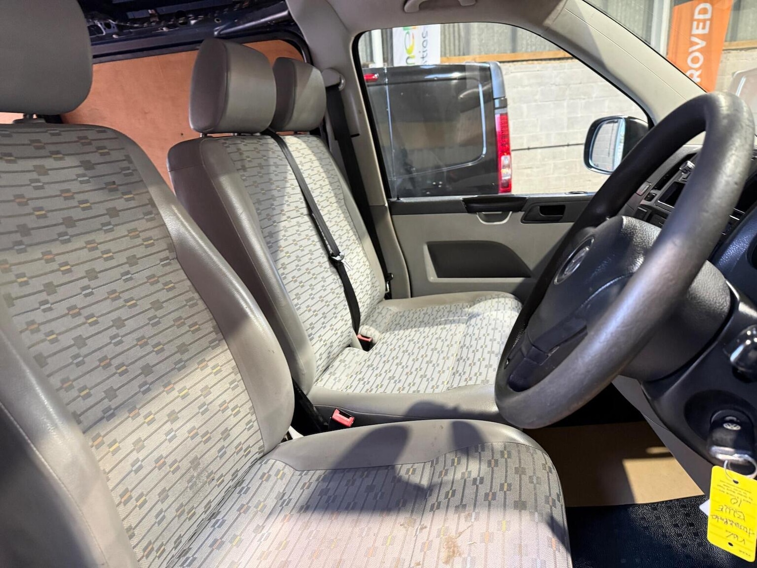 Used Volkswagen Transporter 2010 for sale - 77101381: Photo 41