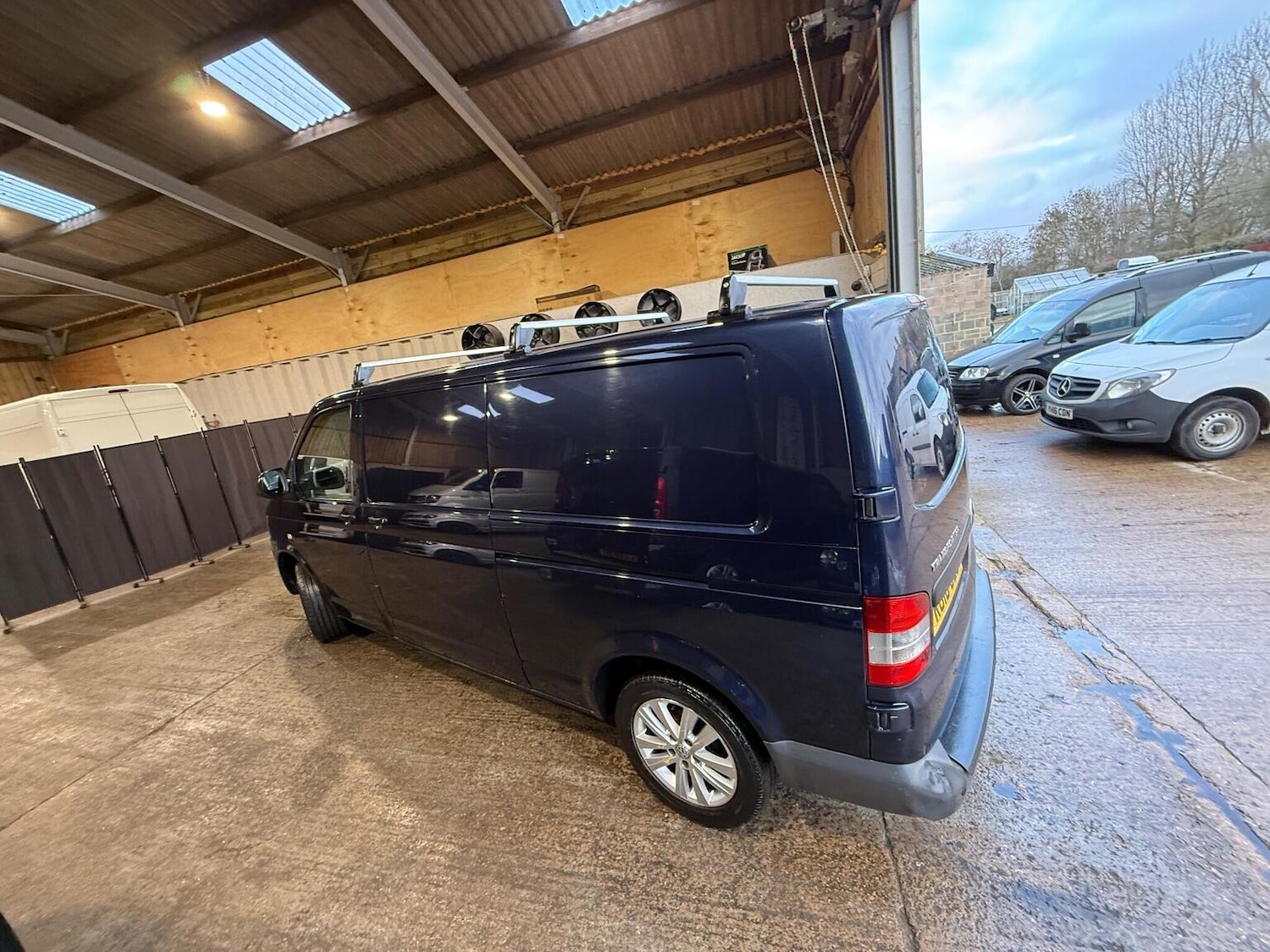 Used Volkswagen Transporter 2010 for sale - 77101381: Photo 59