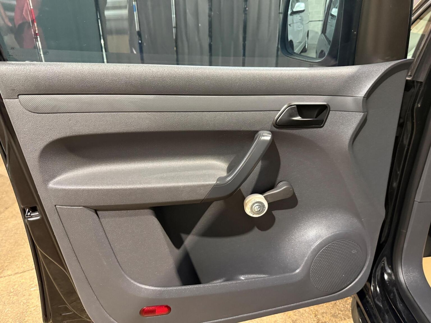 Used Volkswagen Caddy 2012 for sale - 77851325: Photo 30