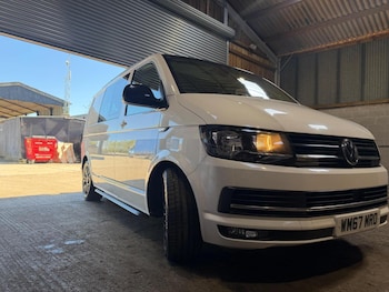 Used Volkswagen Transporter 2018 for sale - 78266916: Photo