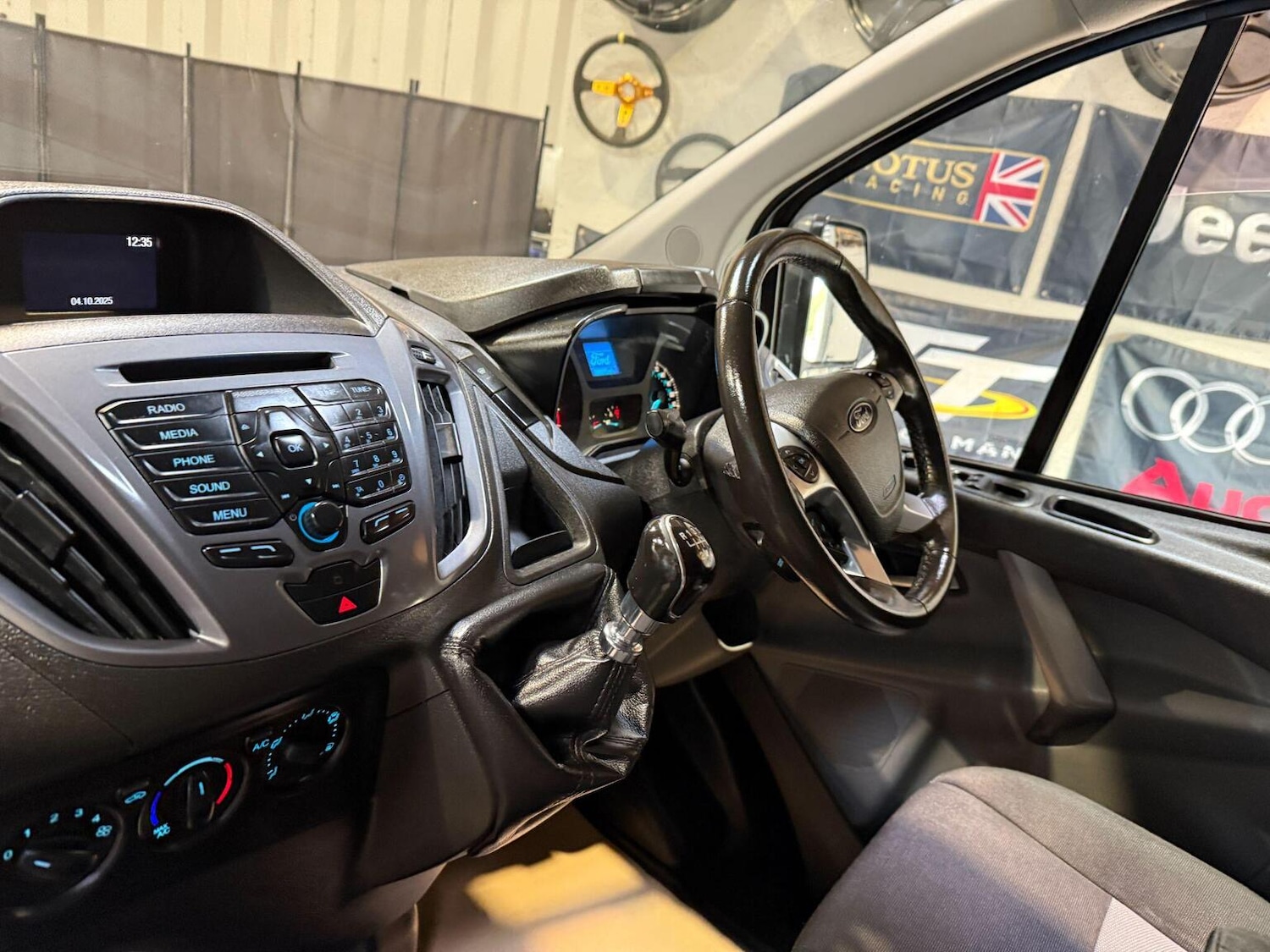 Used Ford Transit Custom 2017 for sale - 76120210: Photo 12