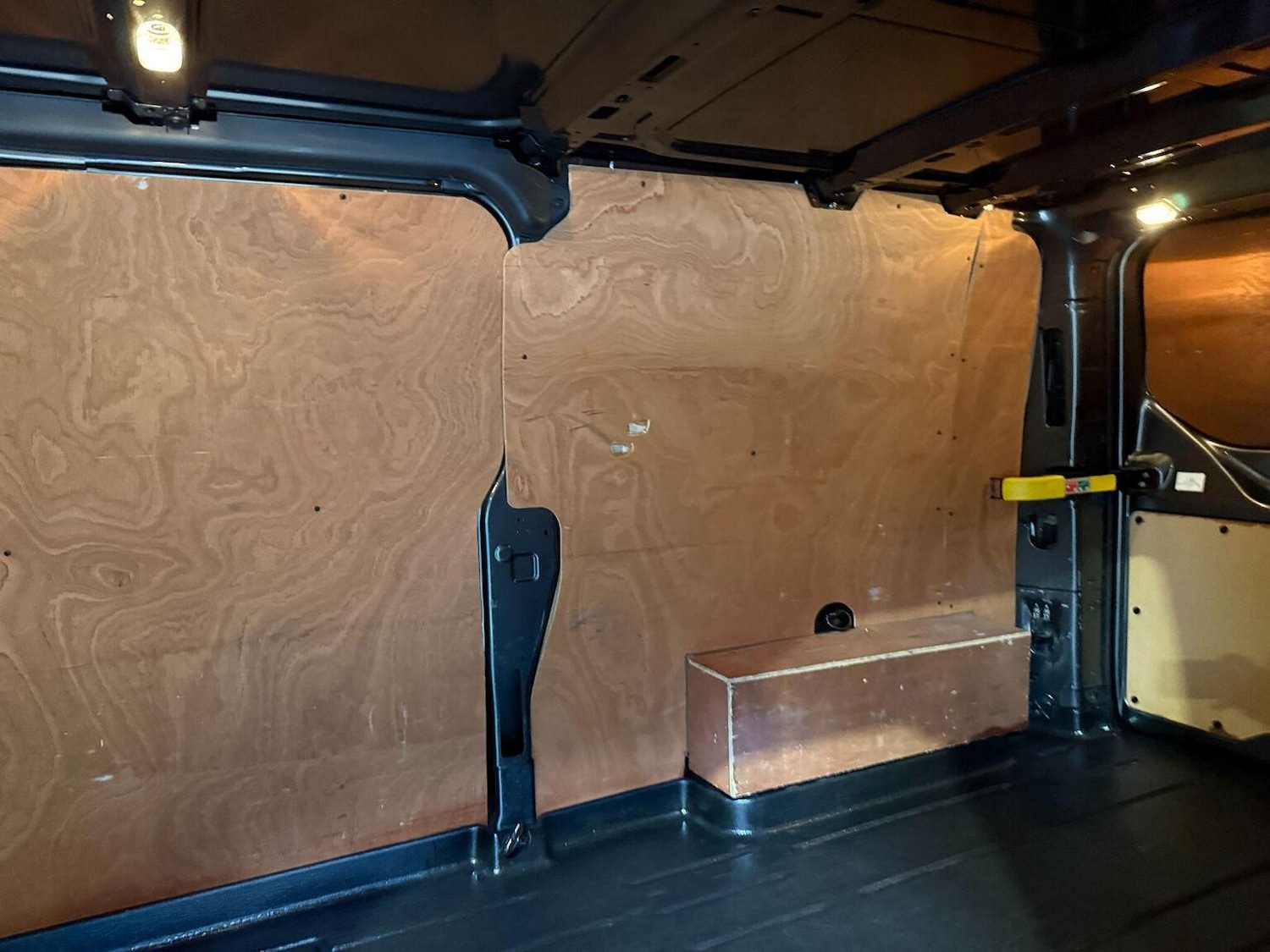 Used Ford Transit Custom 2017 for sale - 76120210: Photo 26