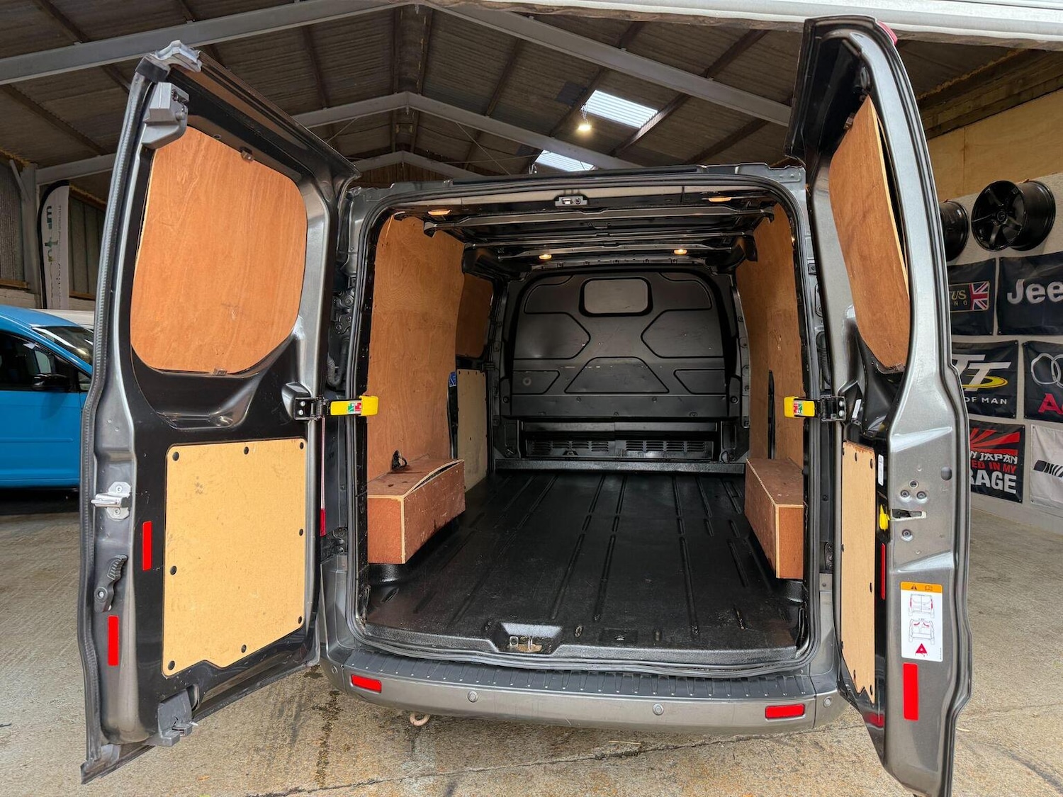 Used Ford Transit Custom 2017 for sale - 76120210: Photo 29