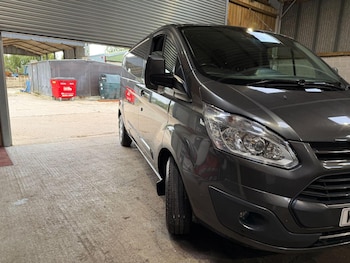 Used Ford Transit Custom 2017 for sale - 76120210: Photo