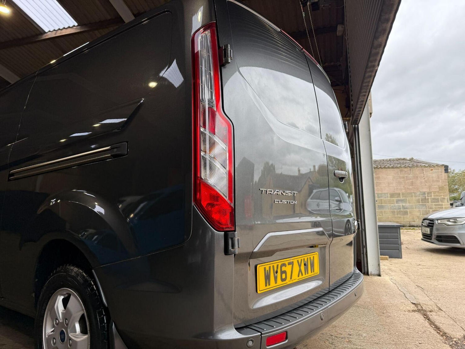 Used Ford Transit Custom 2017 for sale - 76120210: Photo 51