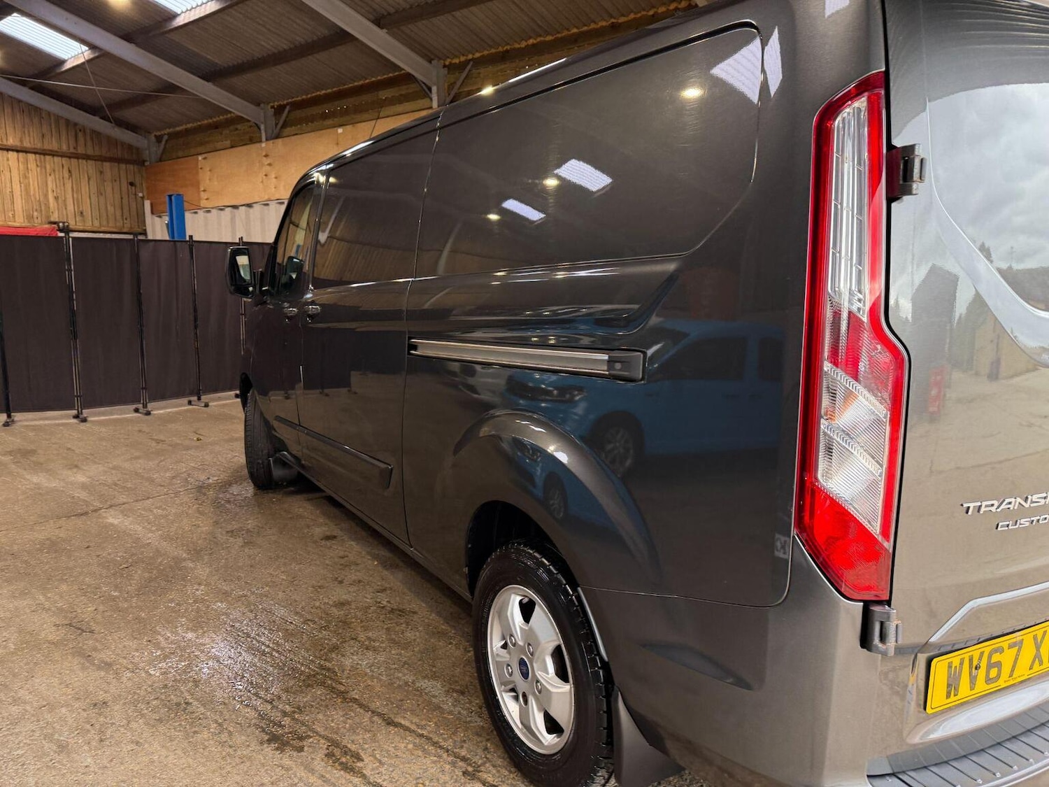 Used Ford Transit Custom 2017 for sale - 76120210: Photo 6